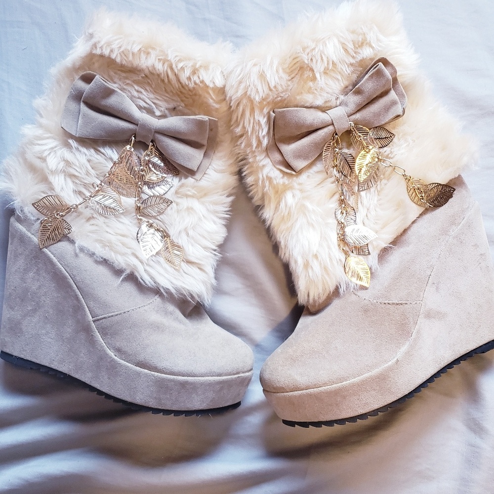 Fur Bow Boots